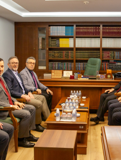 İstanbul Valisi Davut Gül'den İSAM'a ziyaret